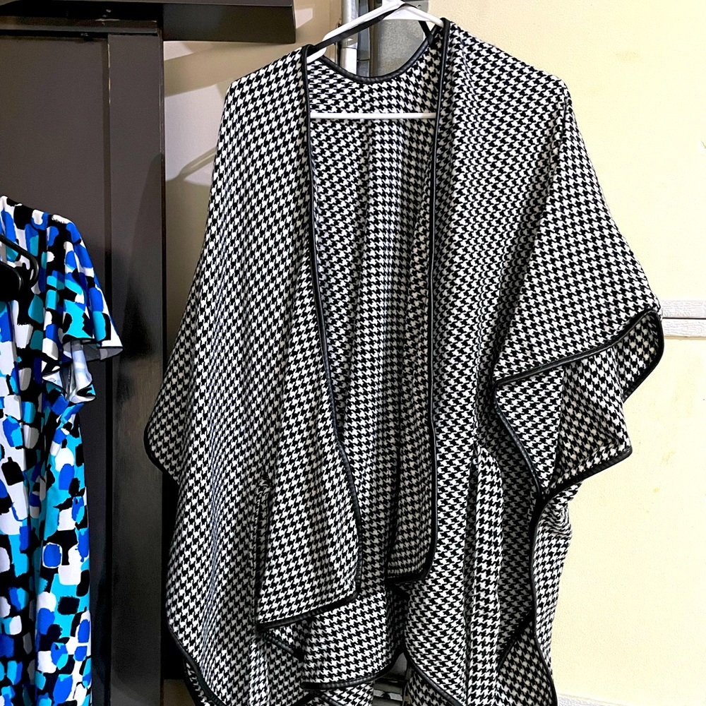 Dressy Poncho/Cape